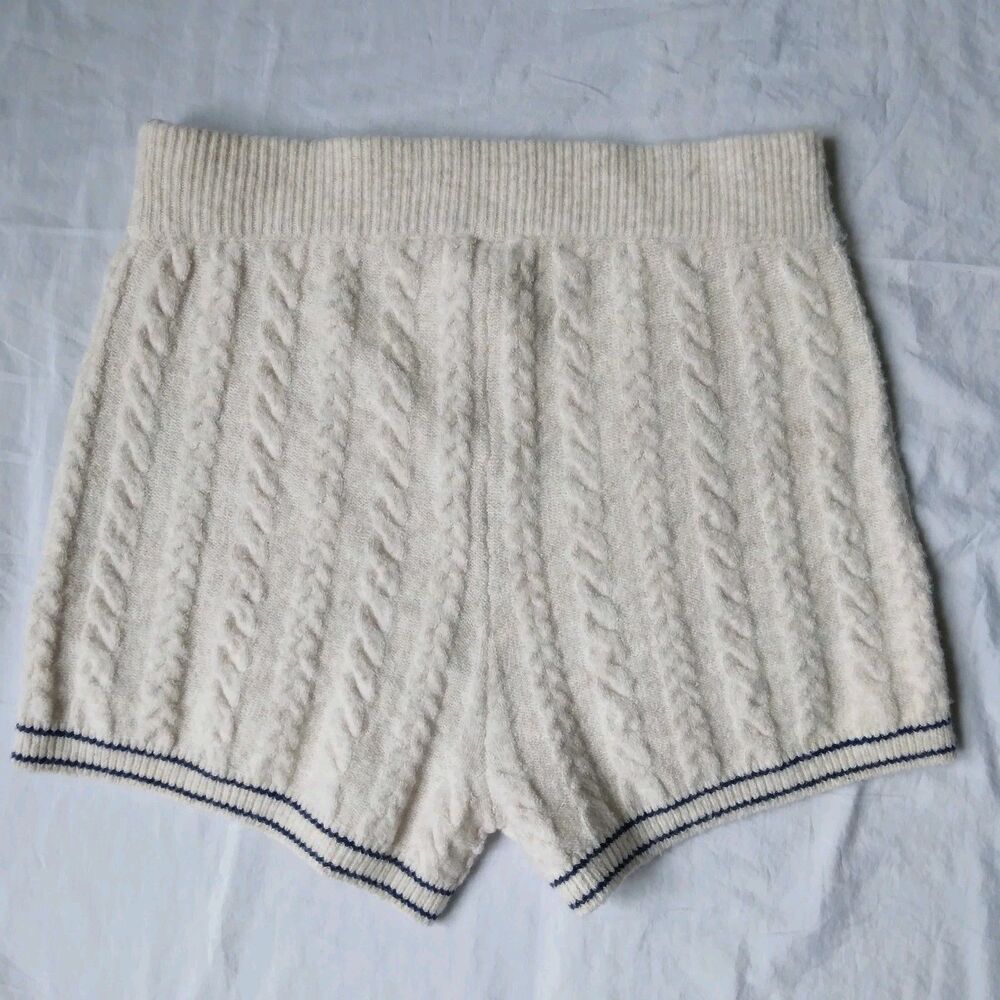 Victoria's Secret Pink Cable Knit Shorts Ivory Navy Preppy Womens Medium - Picture 7 of 9